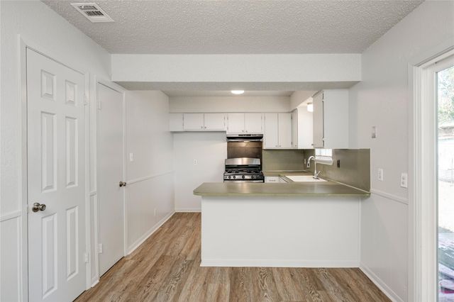 5900 Glen Meadow DR, Austin, TX 78745