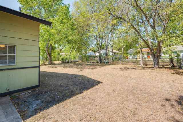 5900 Glen Meadow DR, Austin, TX 78745