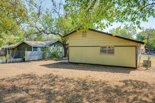 5900 Glen Meadow DR, Austin, TX 78745