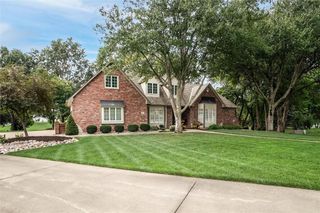 610 W Willow Lane, Ottawa, KS 66067