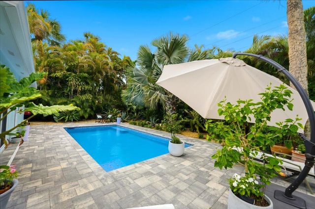 206 SE Wentworth Drive, Stuart, FL 34996