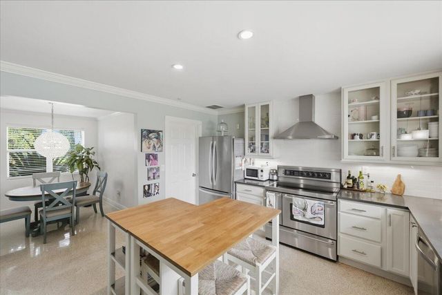 206 SE Wentworth Drive, Stuart, FL 34996