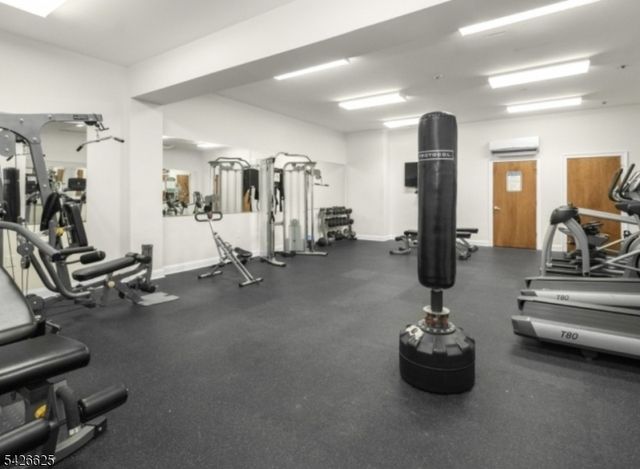 104 E Elizabeth Ave 310, Linden City, NJ 07036