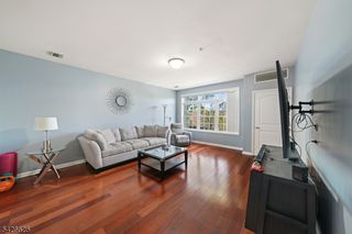 104 E Elizabeth Ave 310, Linden City, NJ 07036