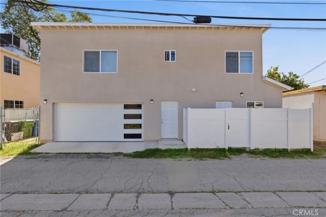 6838 Aura Avenue, Reseda, CA 91335