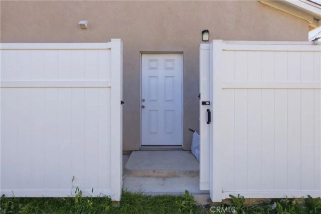 6838 Aura Avenue, Reseda, CA 91335
