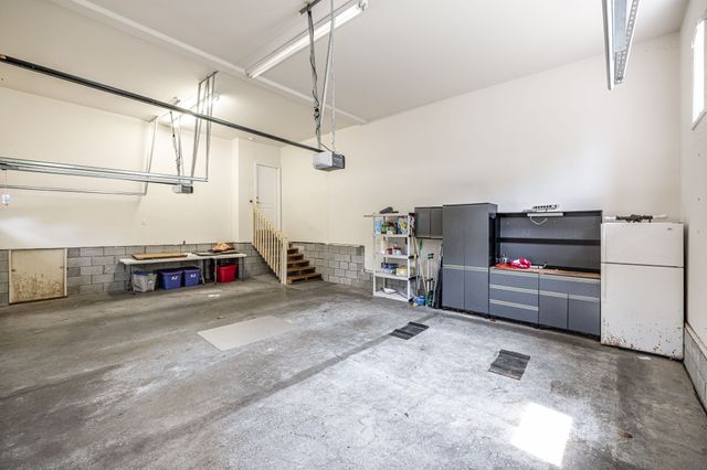 8044 Charlotte Pike, Nashville, TN 37221