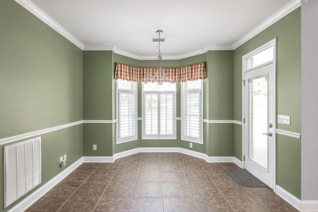 8044 Charlotte Pike, Nashville, TN 37221