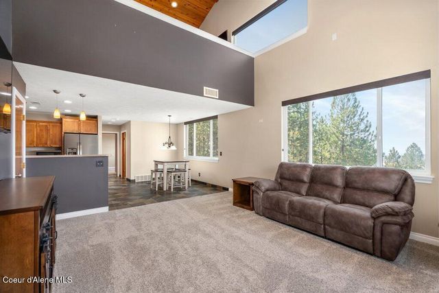 1035 S Valleyview RD, Post Falls, ID 83854
