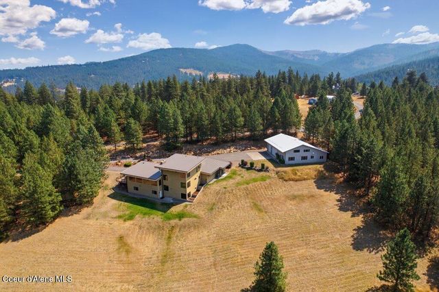 1035 S Valleyview RD, Post Falls, ID 83854