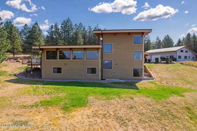 1035 S Valleyview RD, Post Falls, ID 83854
