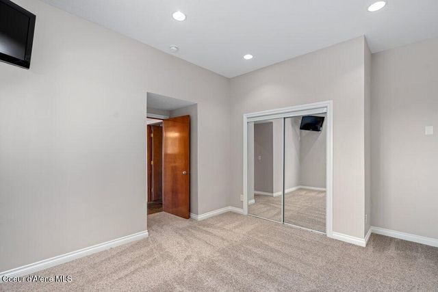 1035 S Valleyview RD, Post Falls, ID 83854