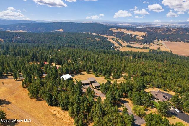 1035 S Valleyview RD, Post Falls, ID 83854