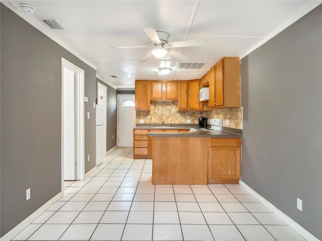 10301 S U S HIGHWAY 27 172, Clermont, FL 34711