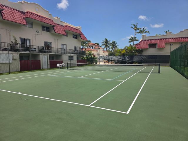 6705 N KENDALL Drive 307, Pinecrest, FL 33156