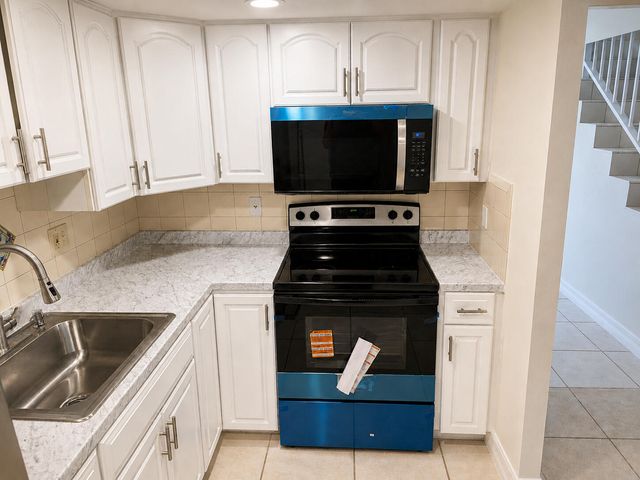 6705 N KENDALL Drive 307, Pinecrest, FL 33156