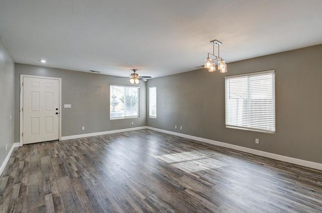 3651 N Denali Avenue, Fresno, CA 93727