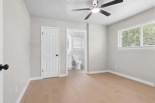 10423 Quiet Hill Road, La Porte, TX 77571