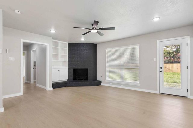 10423 Quiet Hill Road, La Porte, TX 77571