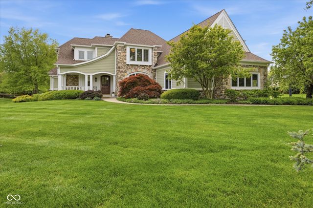 8 Shannon Road, Zionsville, IN 46077
