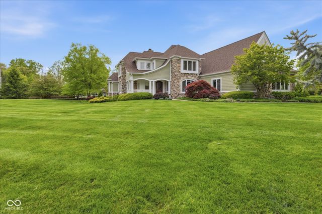 8 Shannon Road, Zionsville, IN 46077