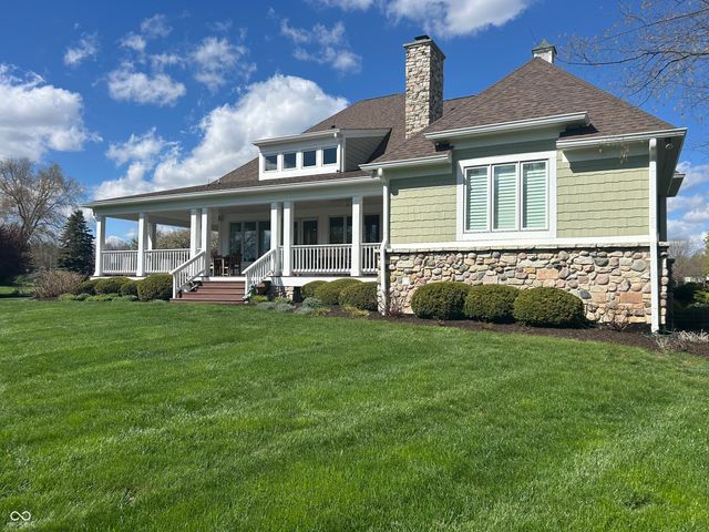 8 Shannon Road, Zionsville, IN 46077
