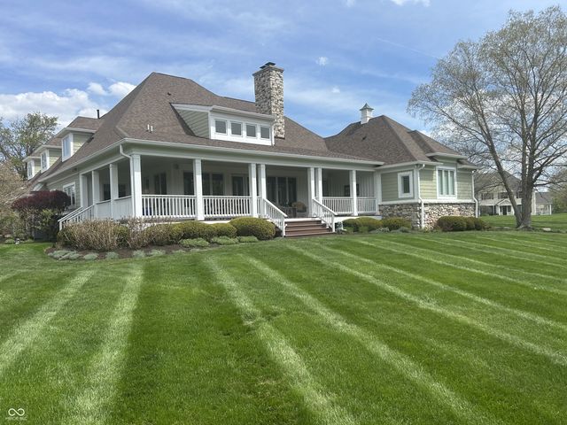 8 Shannon Road, Zionsville, IN 46077