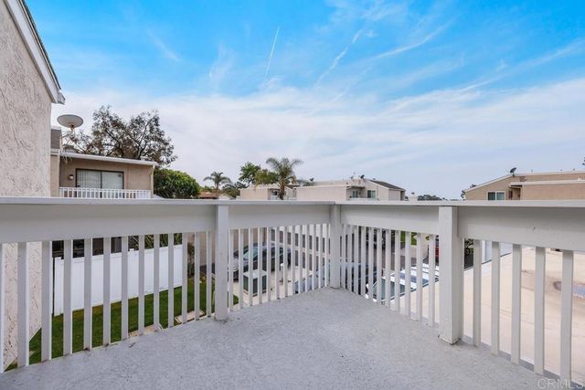 1081 Woodlake Dr, Cardiff By The Sea, CA 92007