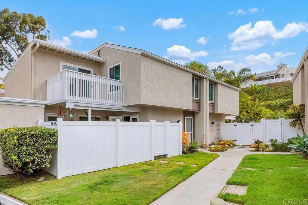 1081 Woodlake Dr, Cardiff By The Sea, CA 92007