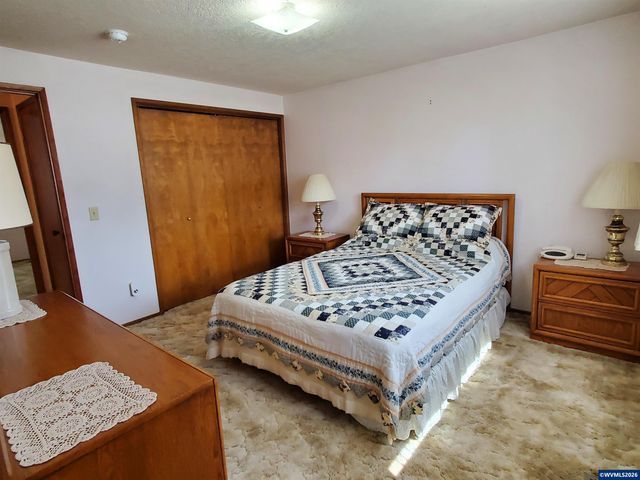 1975 Breakwood Cir SE, Albany, OR 97322