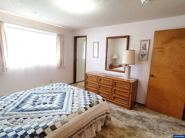 1975 Breakwood Cir SE, Albany, OR 97322