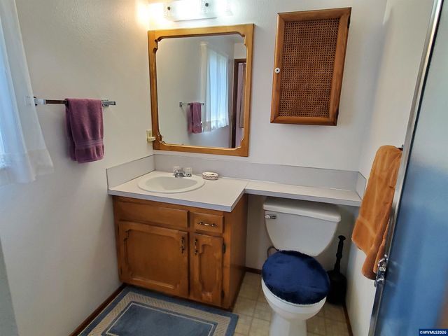 1975 Breakwood Cir SE, Albany, OR 97322