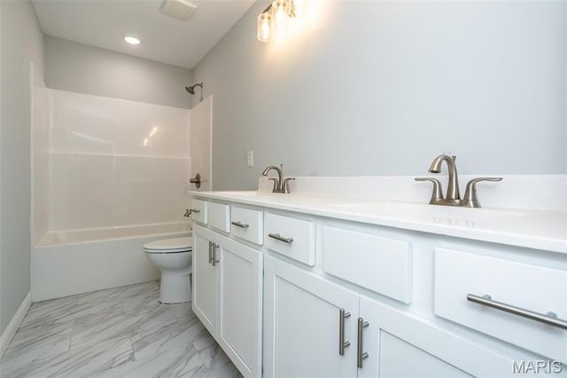 652 N Kansas Street 652-A, Edwardsville, IL 62025