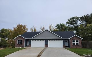 652 N Kansas Street 652-A, Edwardsville, IL 62025