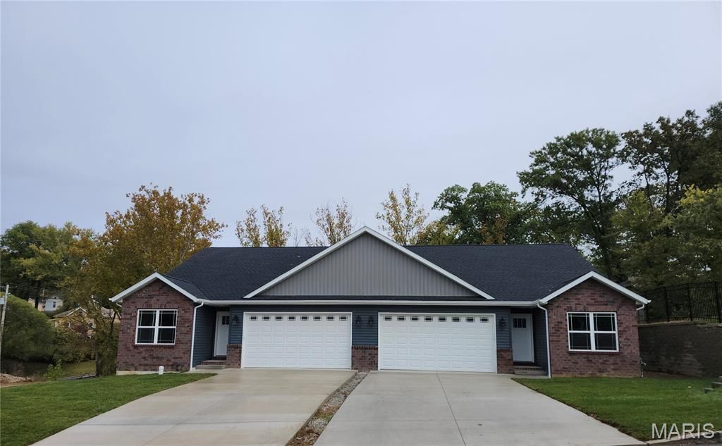 652 N Kansas Street 652-A, Edwardsville, IL 62025