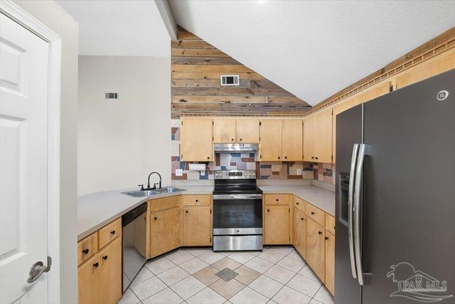 2189 Bellmeade Cir, Navarre, FL 32566