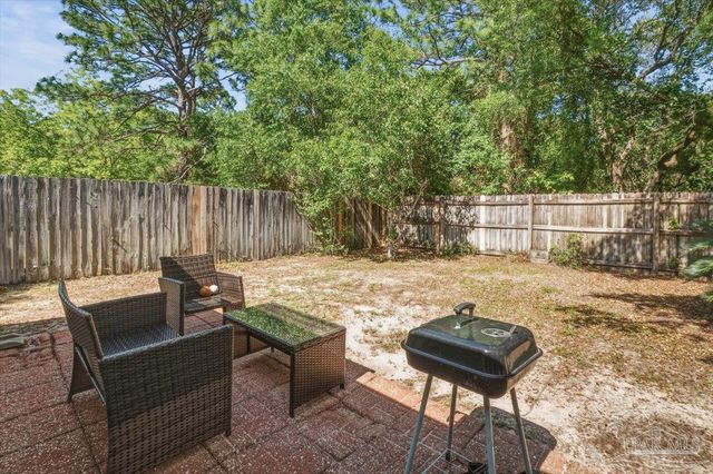 2189 Bellmeade Cir, Navarre, FL 32566