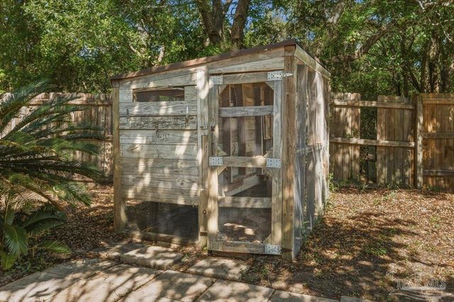 2189 Bellmeade Cir, Navarre, FL 32566