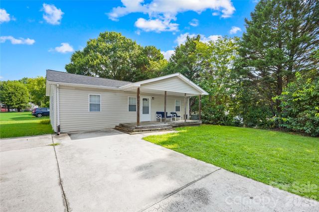 2104 Court Drive, Gastonia, NC 28054