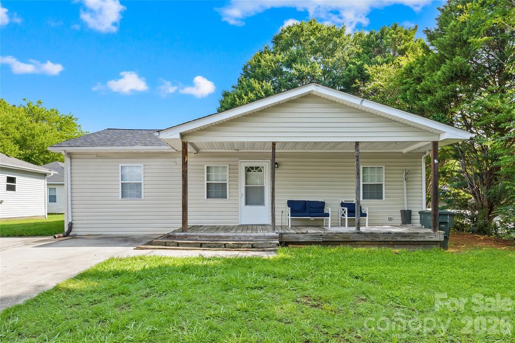 2104 Court Drive, Gastonia, NC 28054