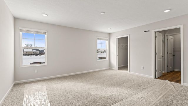 1878 Vista Lake Drive, Goshen Twp, OH 45122