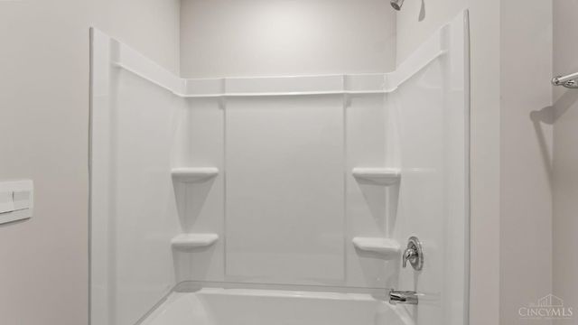 1878 Vista Lake Drive, Goshen Twp, OH 45122