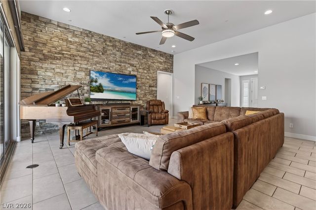 8455 Skye Walk Court, Las Vegas, NV 89166