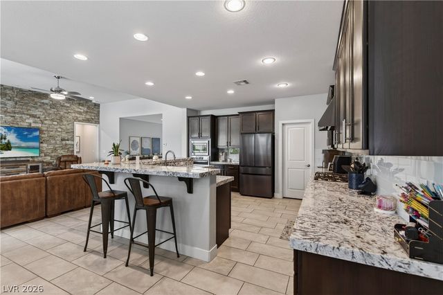 8455 Skye Walk Court, Las Vegas, NV 89166