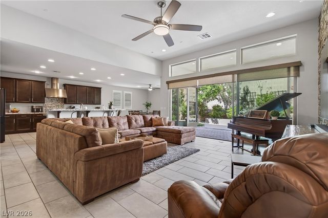 8455 Skye Walk Court, Las Vegas, NV 89166