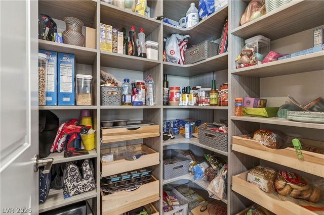 8455 Skye Walk Court, Las Vegas, NV 89166