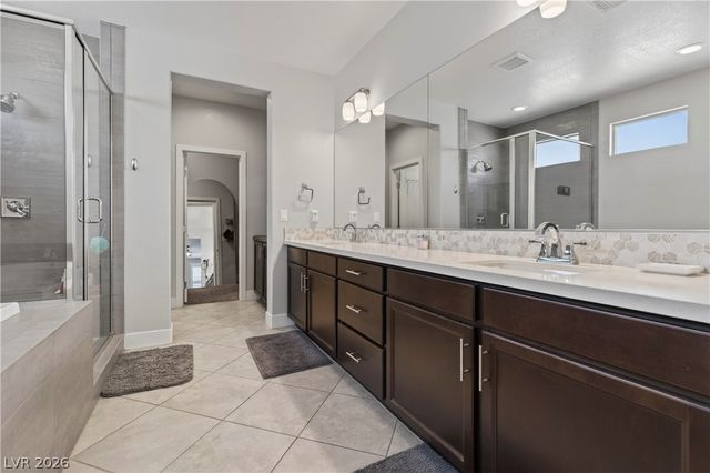 8455 Skye Walk Court, Las Vegas, NV 89166