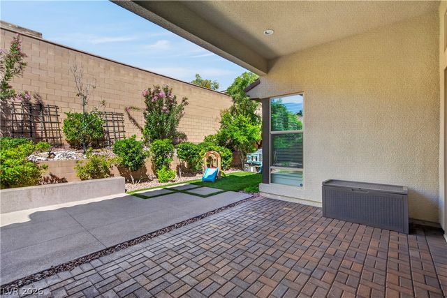 8455 Skye Walk Court, Las Vegas, NV 89166