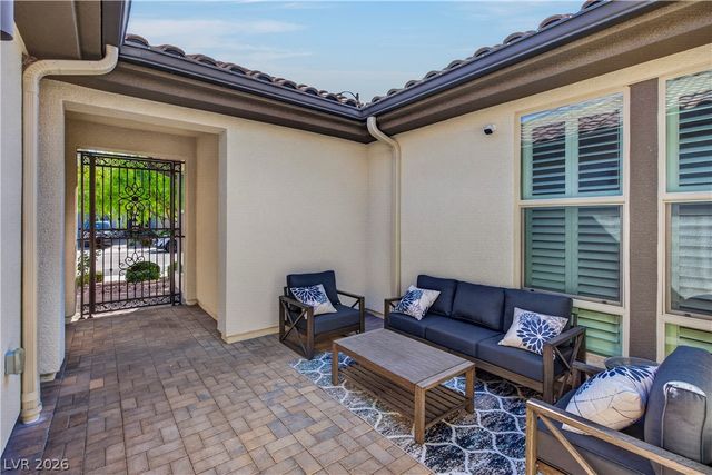 8455 Skye Walk Court, Las Vegas, NV 89166