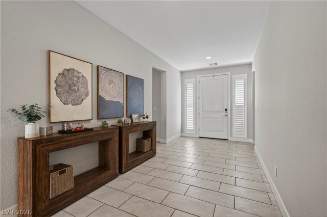 8455 Skye Walk Court, Las Vegas, NV 89166